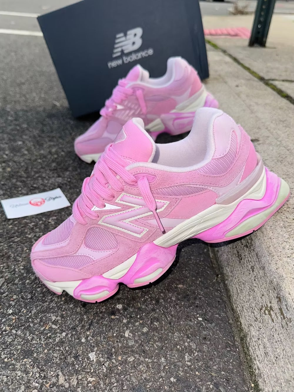 NB 9060 TRIPLE PINK